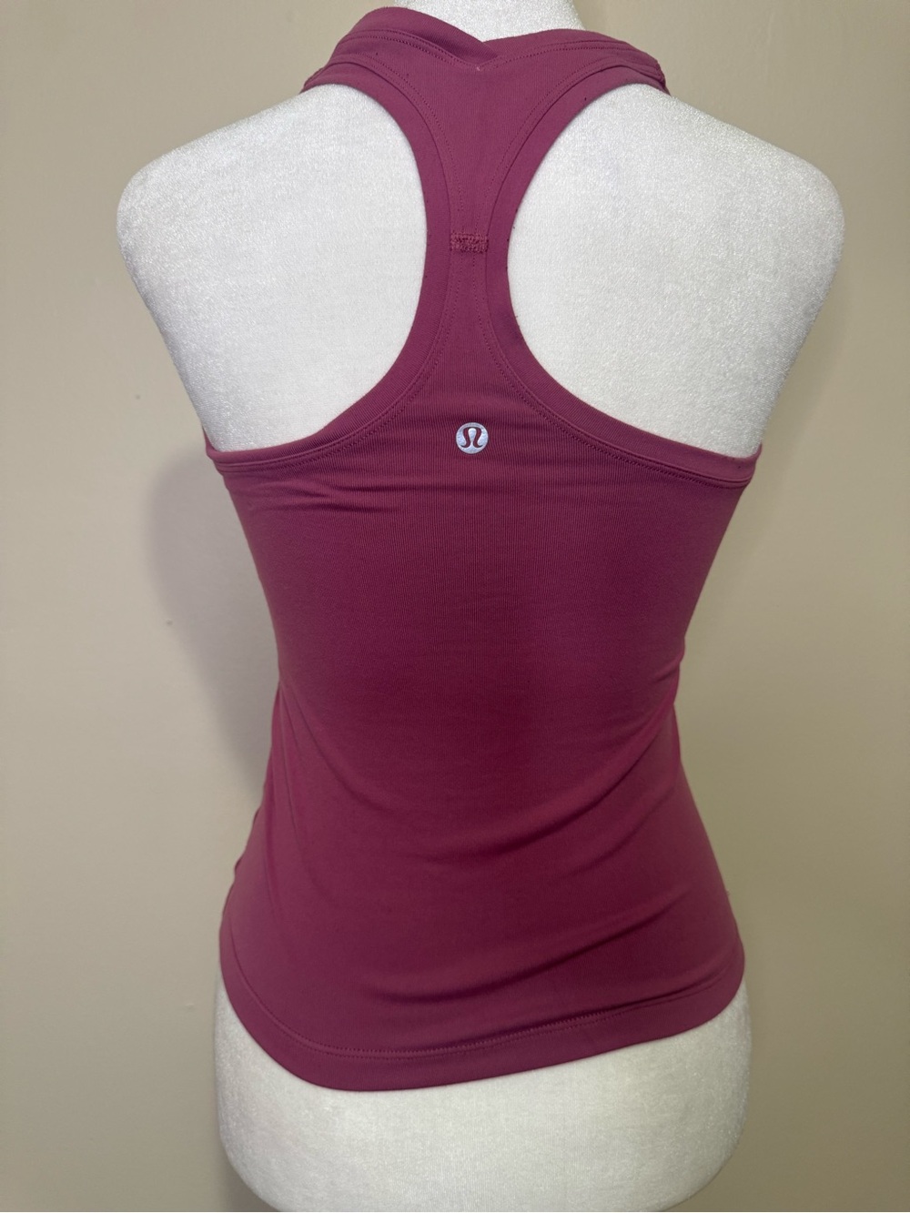 Lululemon Berry Pink Racerback Fitted Athletic Tank Top Est Size 4 Small - Picture 5 of 6